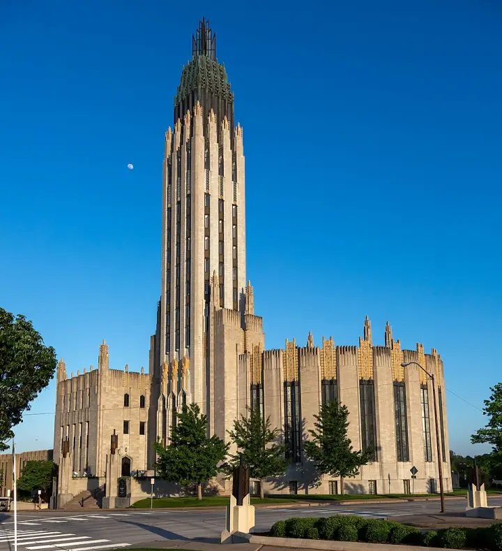 The Art Deco tower of Boston Avenue Methodist Church in Tulsa