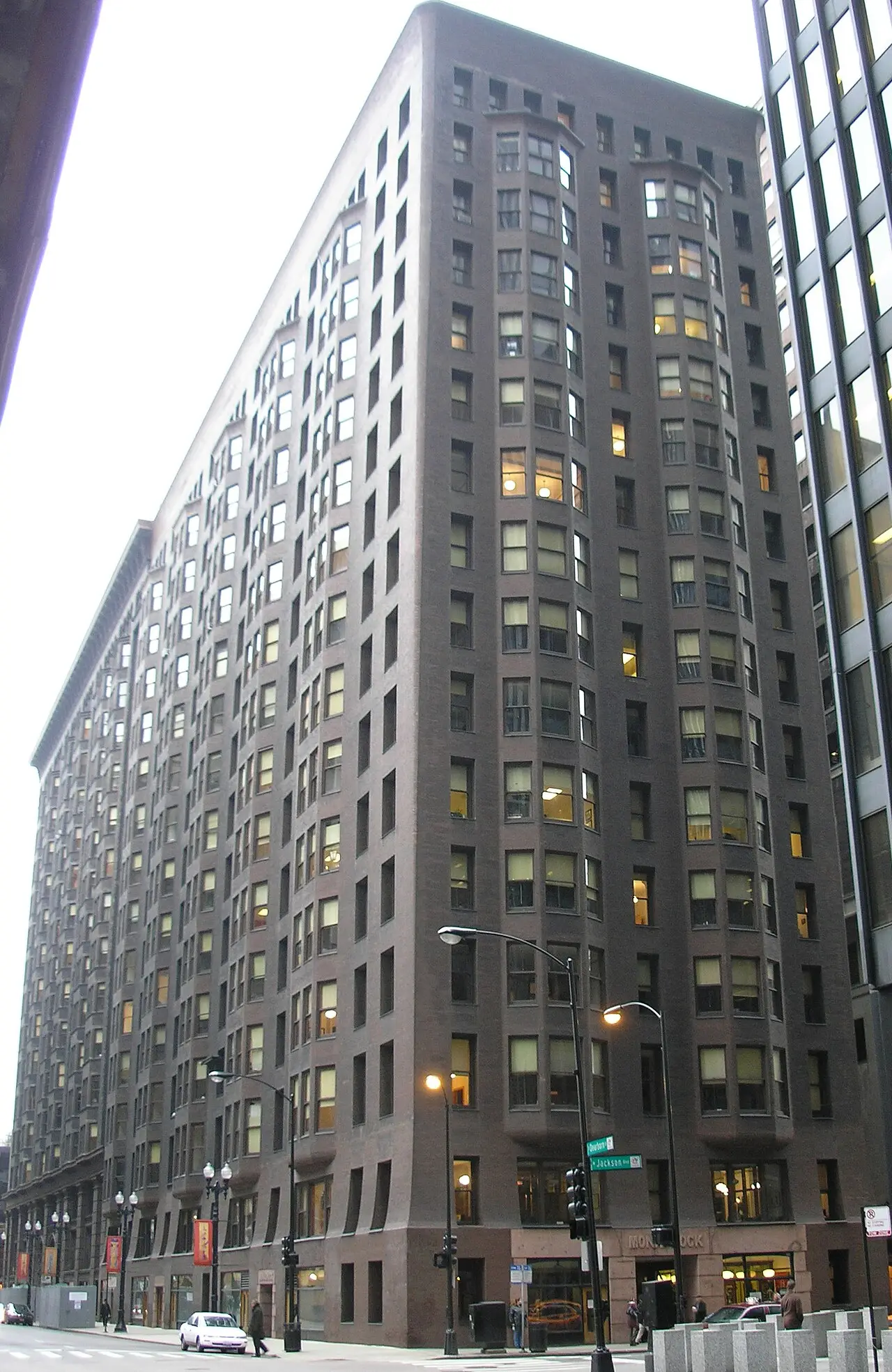 The Monadnock Building on Jackson Boulevard, the eastbound path of Route 66 through the Chicago Loop