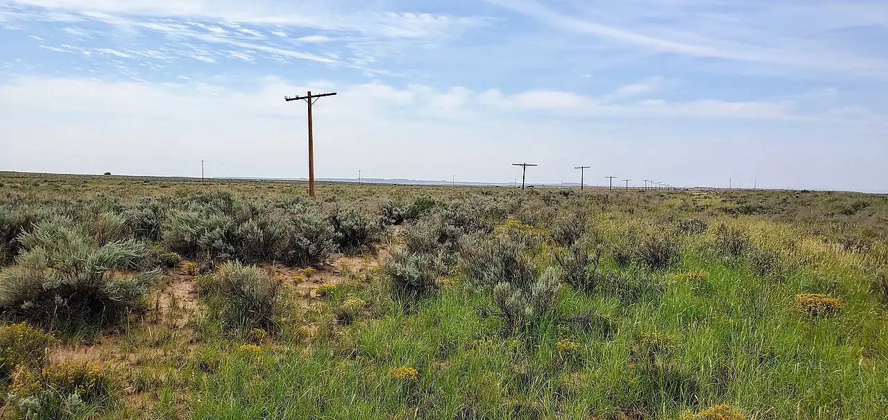 The abandoned original roadbed of Route 66 crossing the Painted Desert in Petrified Forest National Park
