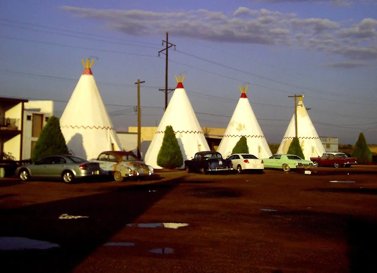 Tipi-shaped units at the Wigwam Motel on Hopi Drive in Holbrook